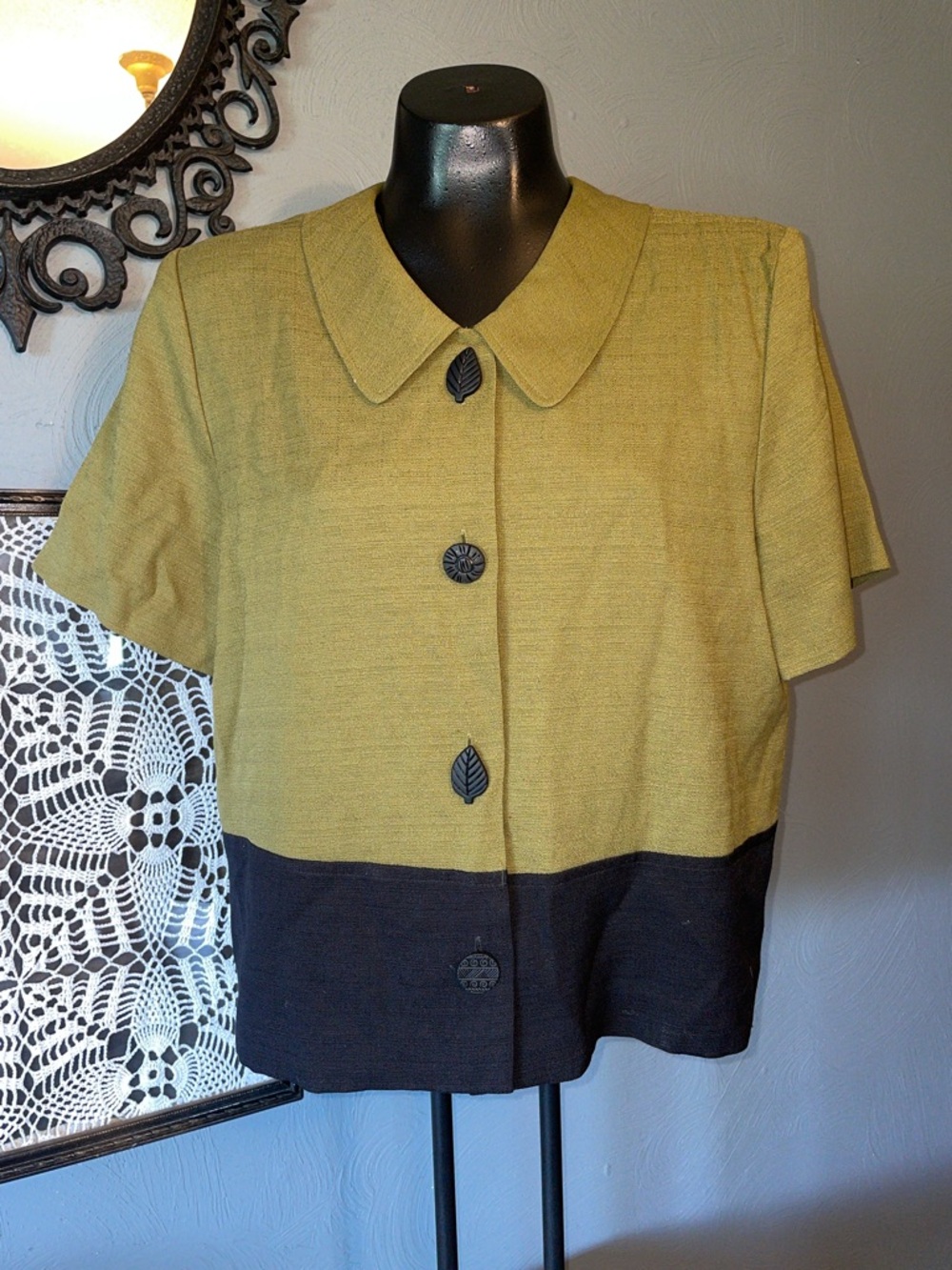 Womens Two-Tone Short Sleeve Blouse in Mustard and Black